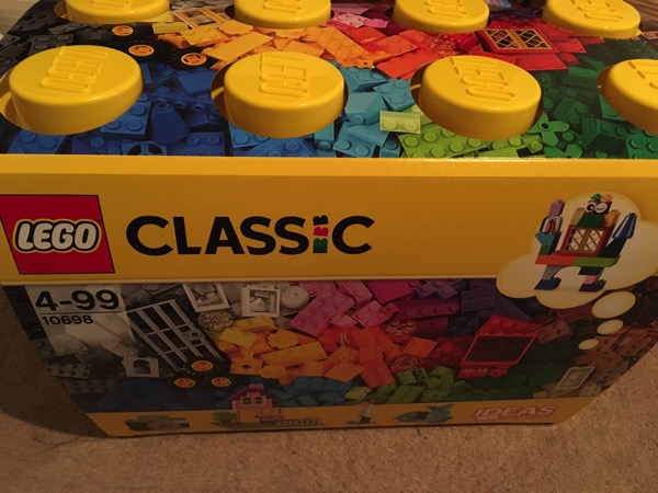 ３歳の子にはレゴクラシックlego classicは早いのか？試しに買ってみた。